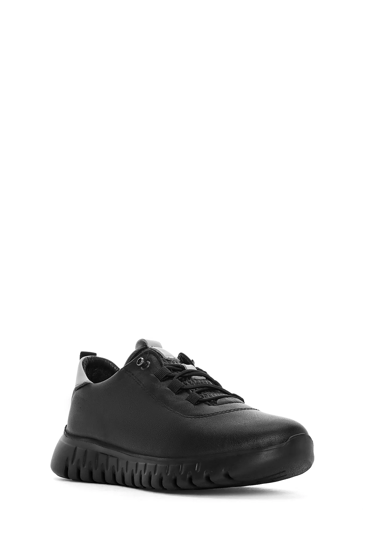 Kadın Siyah Bağcıklı Deri Sneaker - Image 6