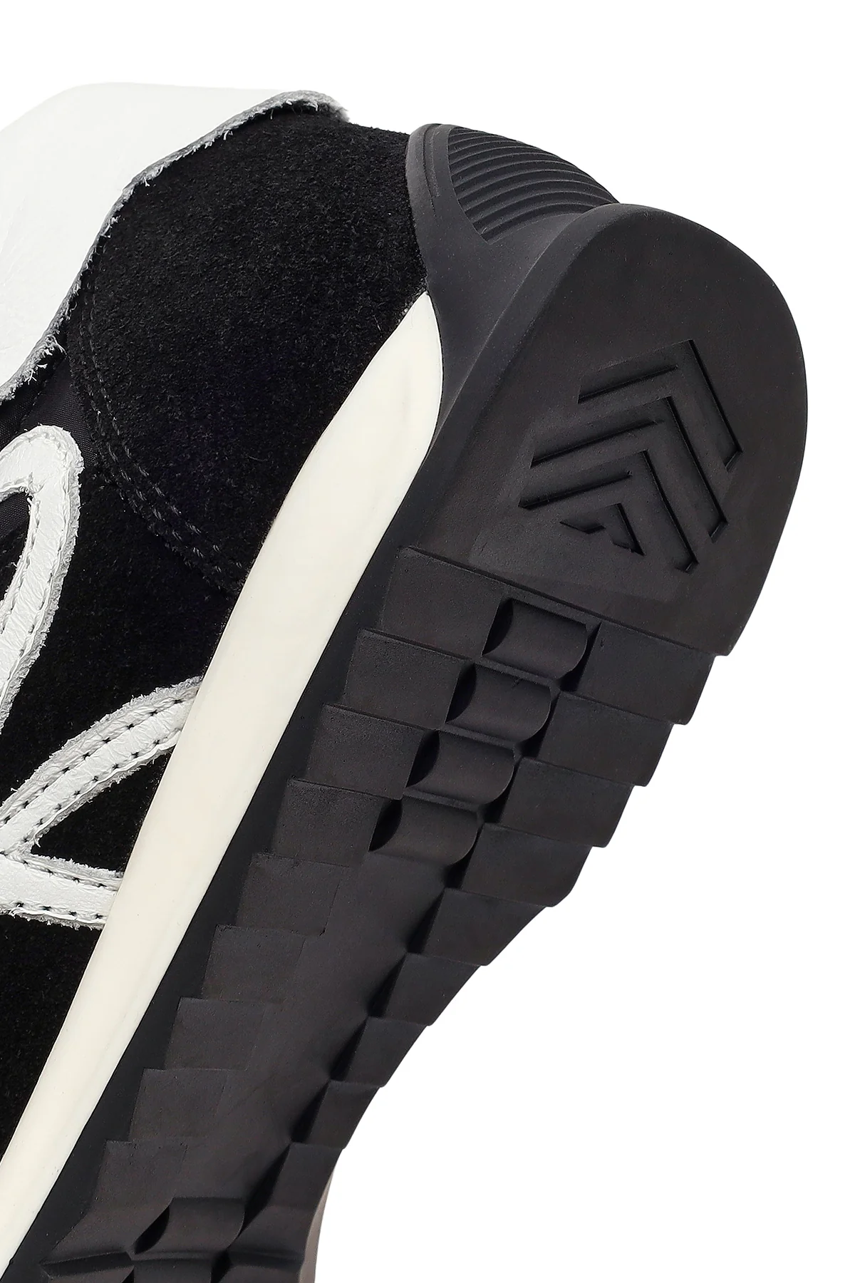 Kadın Siyah Bağcıklı Deri Sneaker - Image 8
