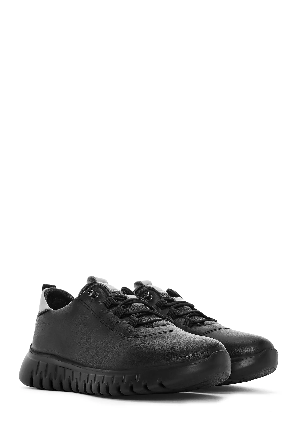 Kadın Siyah Bağcıklı Deri Sneaker - Image 2