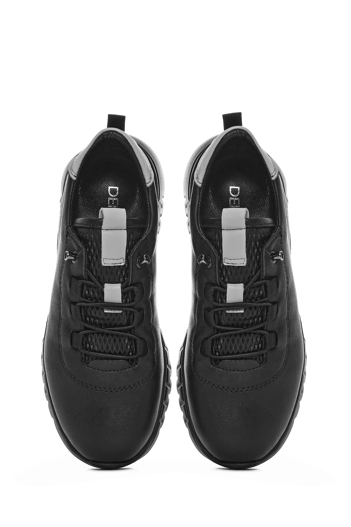 Kadın Siyah Bağcıklı Deri Sneaker - Image 4