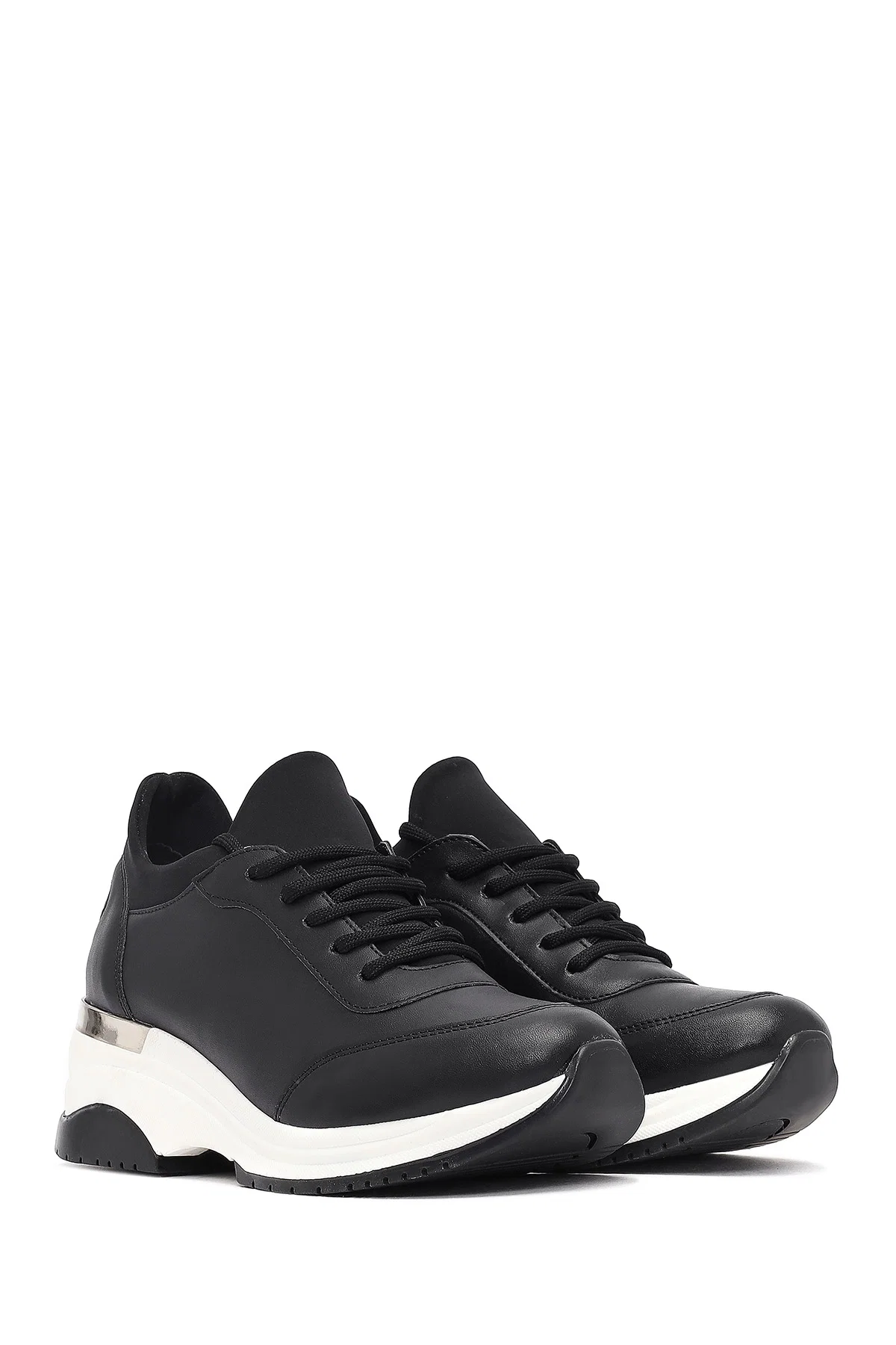 Kadın Siyah Bağcıklı Dolgu Topuklu Sneaker - Image 3