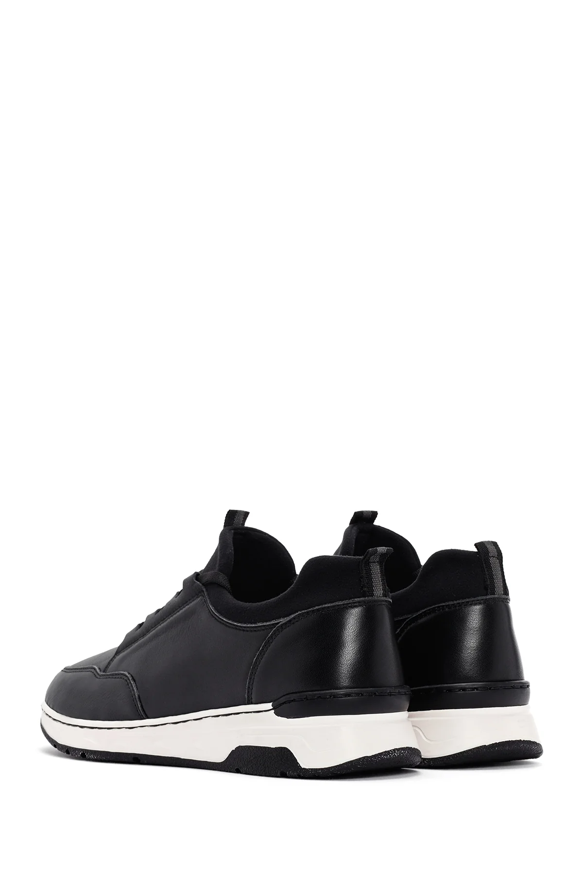 Kadın Siyah Bağcıklı Kalın Tabanlı Deri Sneaker - Image 5