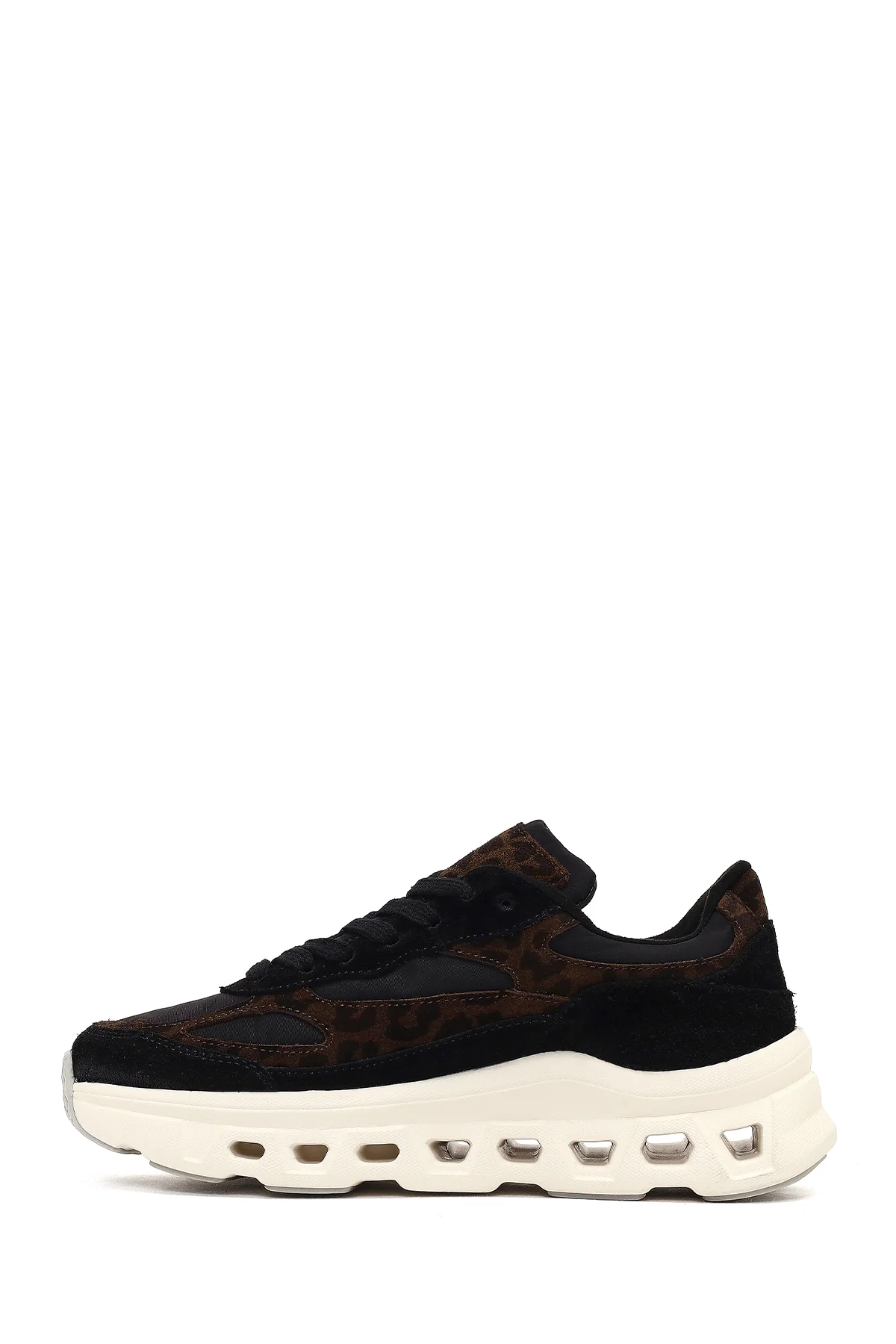 Kadın Siyah Bağcıklı Kalın Tabanlı Deri Sneaker - Image 2