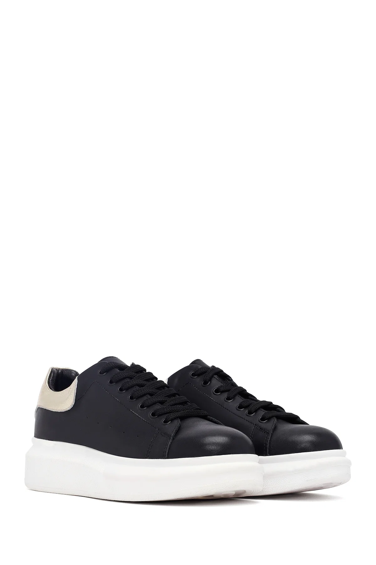 Kadın Siyah Bağcıklı Kalın Tabanlı Deri Sneaker - Image 3