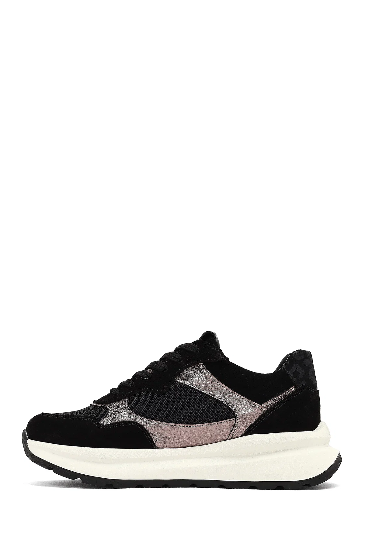 Kadın Siyah Bağcıklı Kalın Tabanlı Deri Sneaker - Image 2