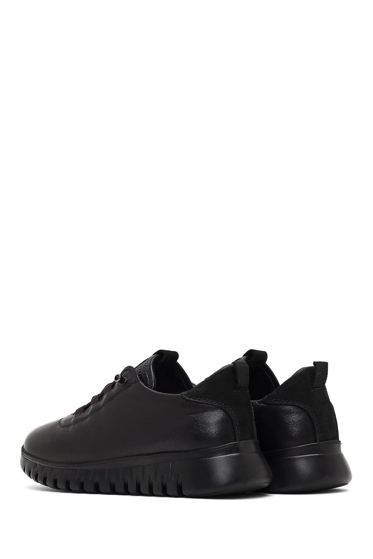 Kadın Siyah Bağcıklı Kalın Tabanlı Deri Sneaker - Image 5