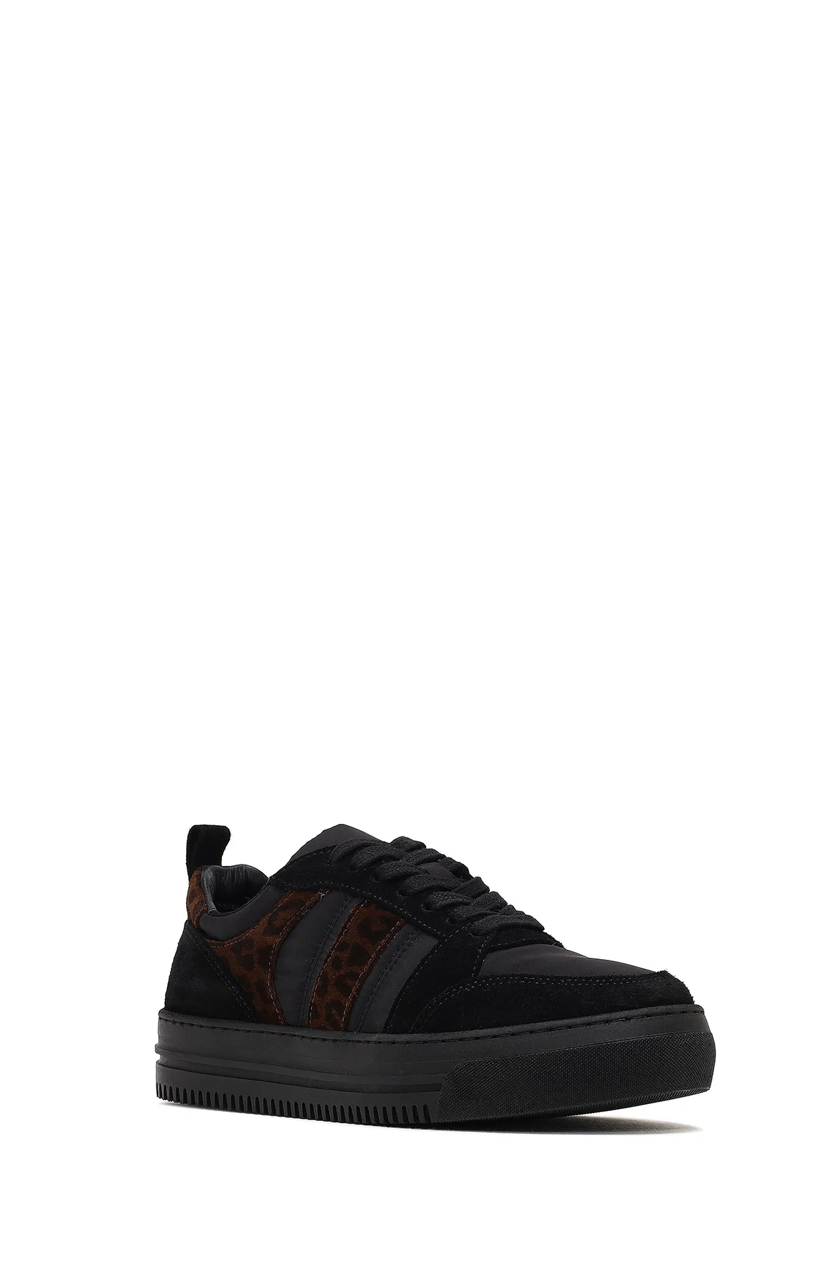 Kadın Siyah Bağcıklı Kalın Tabanlı Desenli Deri Sneaker - Image 6