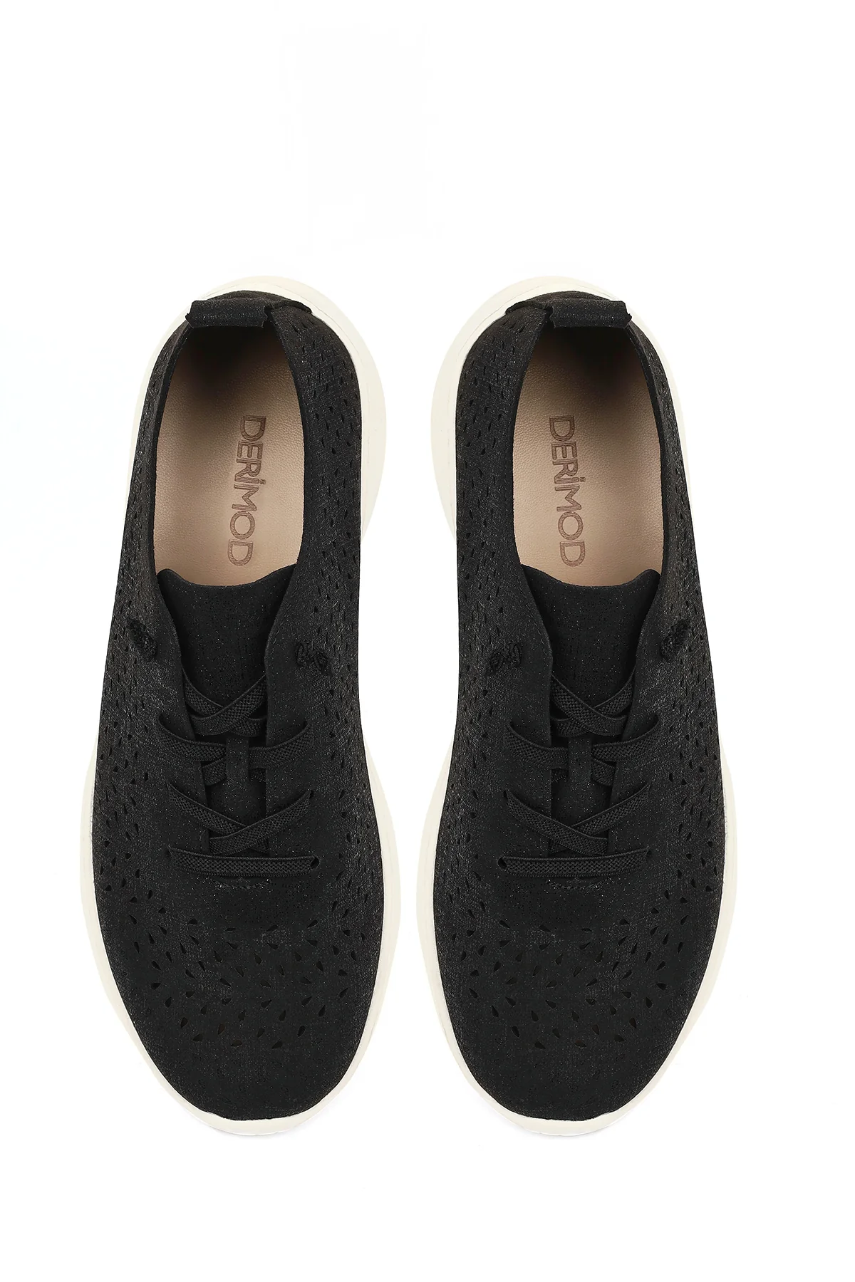Kadın Siyah Bağcıklı Kalın Tabanlı Desenli Kumaş Comfort Sneaker - Image 4