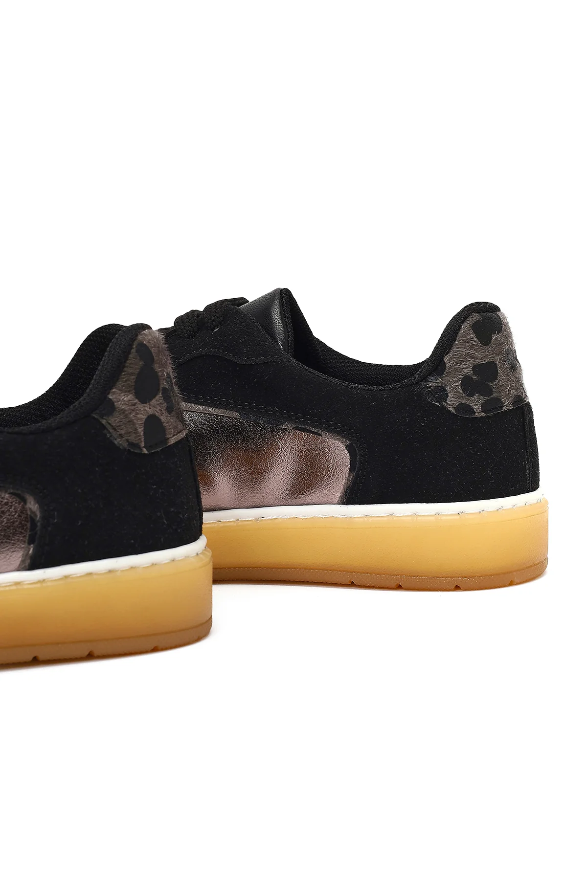 Kadın Siyah Bağcıklı Kalın Tabanlı Desenli Sneaker - Image 10