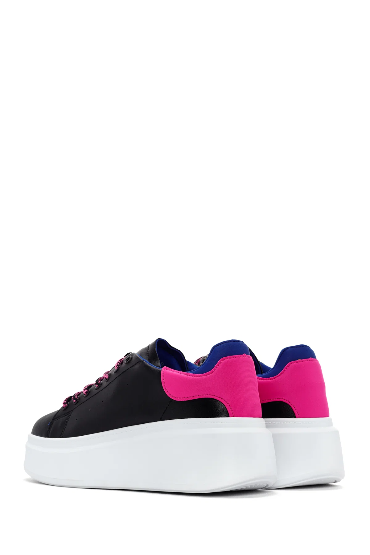 Kadın Siyah Bağcıklı Kalın Tabanlı Sneaker - Image 5