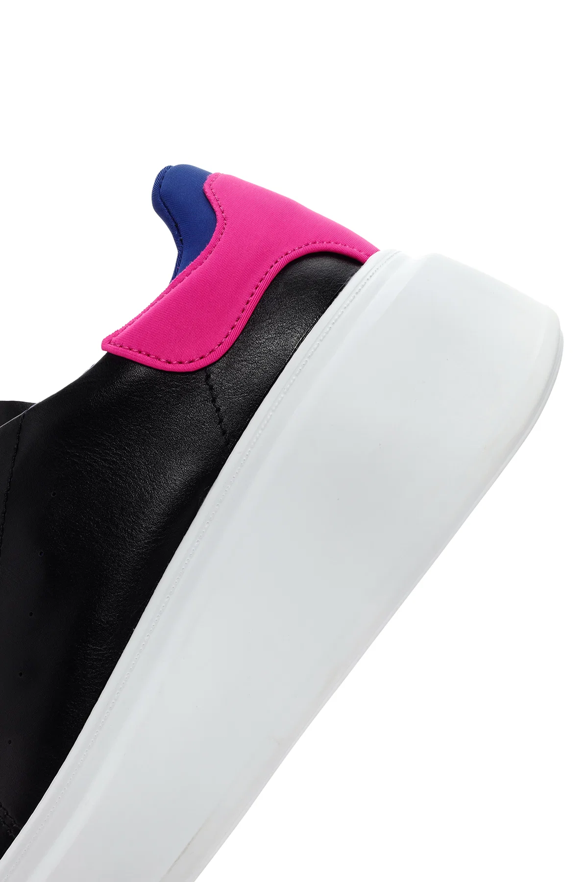 Kadın Siyah Bağcıklı Kalın Tabanlı Sneaker - Image 8