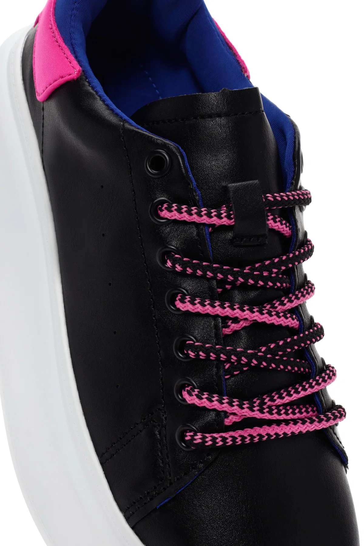 Kadın Siyah Bağcıklı Kalın Tabanlı Sneaker - Image 9