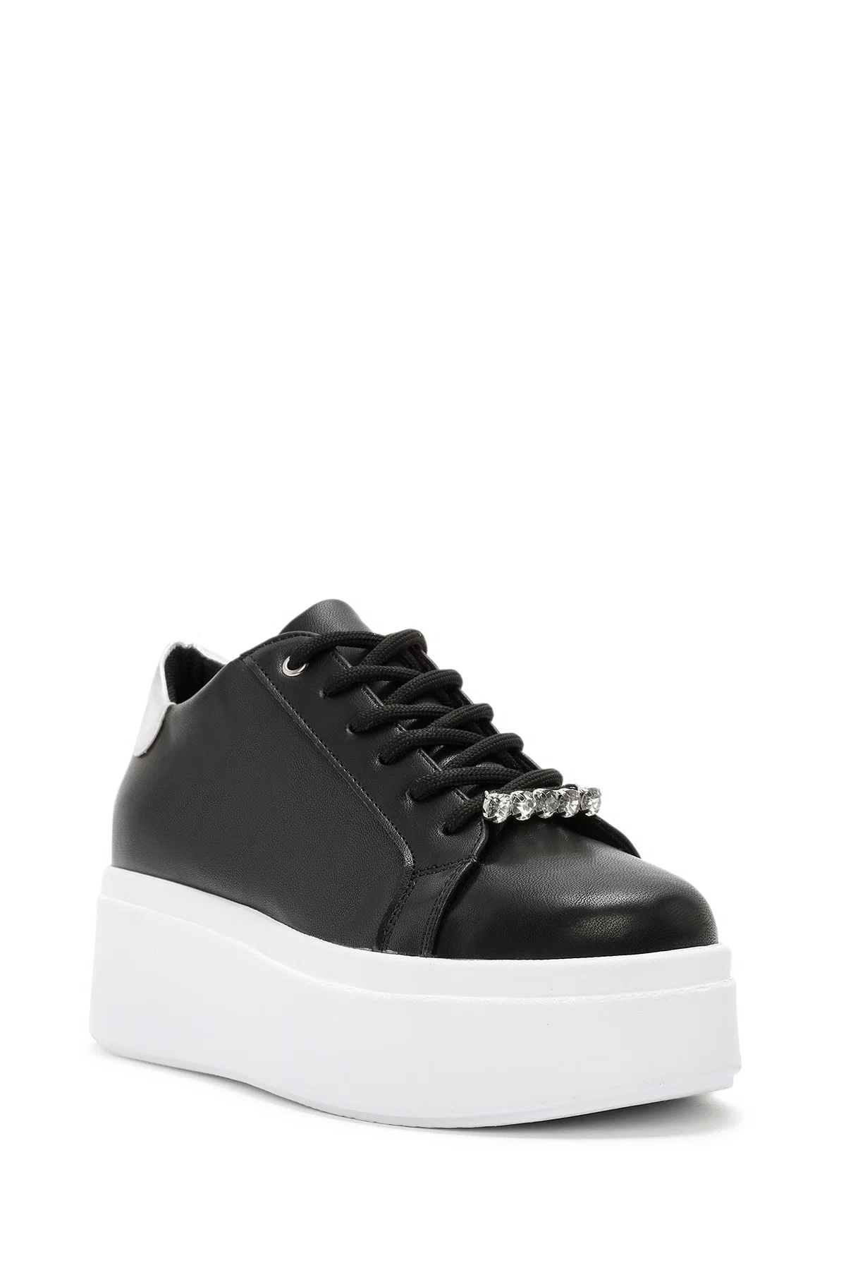 Kadın Siyah Bağcıklı Kalın Tabanlı Sneaker - Image 6