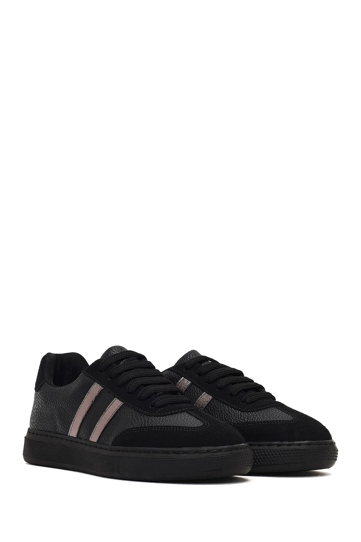 Kadın Siyah Bağcıklı Kalın Tabanlı Sneaker - Image 3