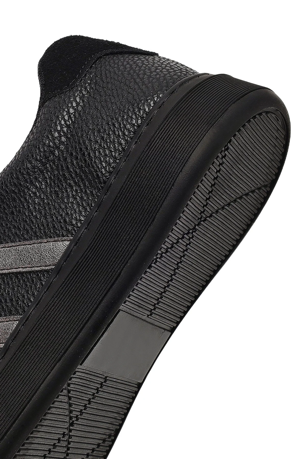 Kadın Siyah Bağcıklı Kalın Tabanlı Sneaker - Image 8