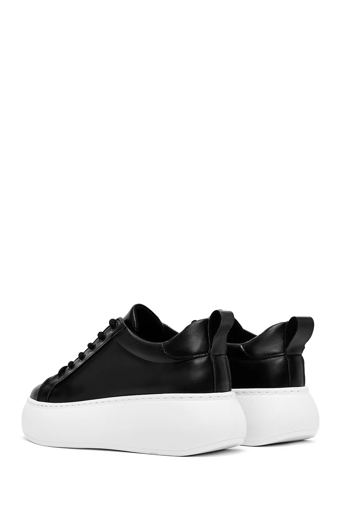 Kadın Siyah Bağcıklı Kalın Tabanlı Sneaker - Image 5