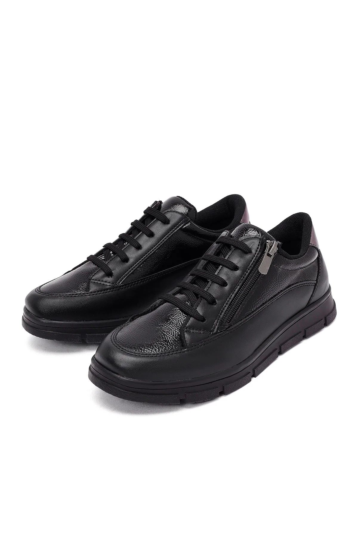 Kadın Siyah Bağcıklı Sneaker - Image 10