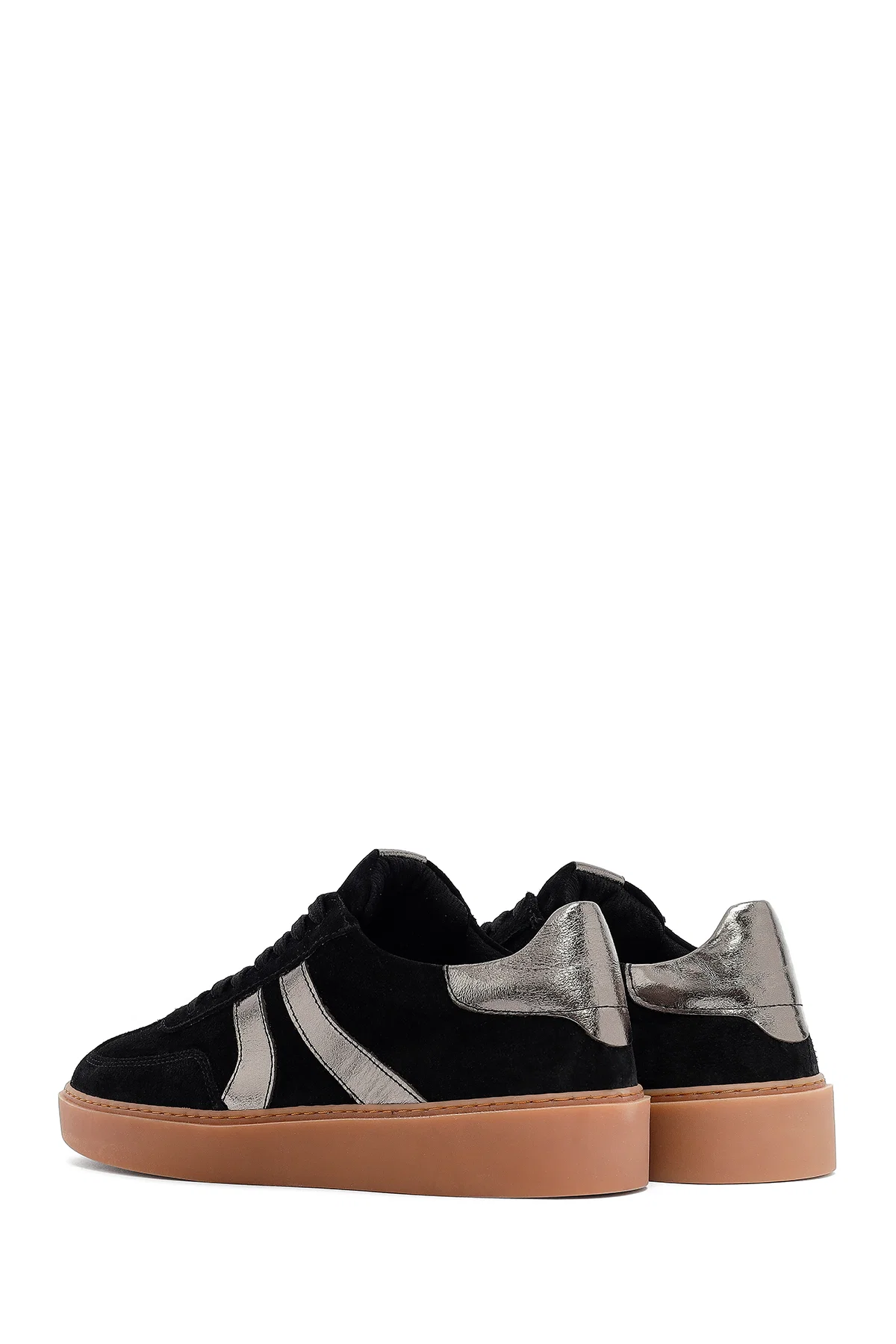 Kadın Siyah Bağcıklı Süet Deri Sneaker - Image 5