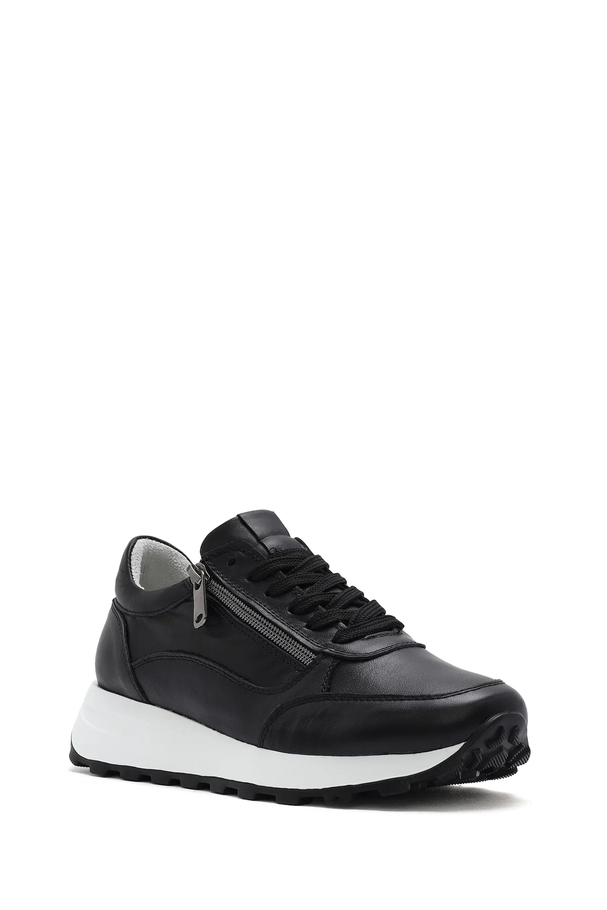 Kadın Siyah Bağcıklı Yandan Fermuarlı Deri Sneaker - Image 6