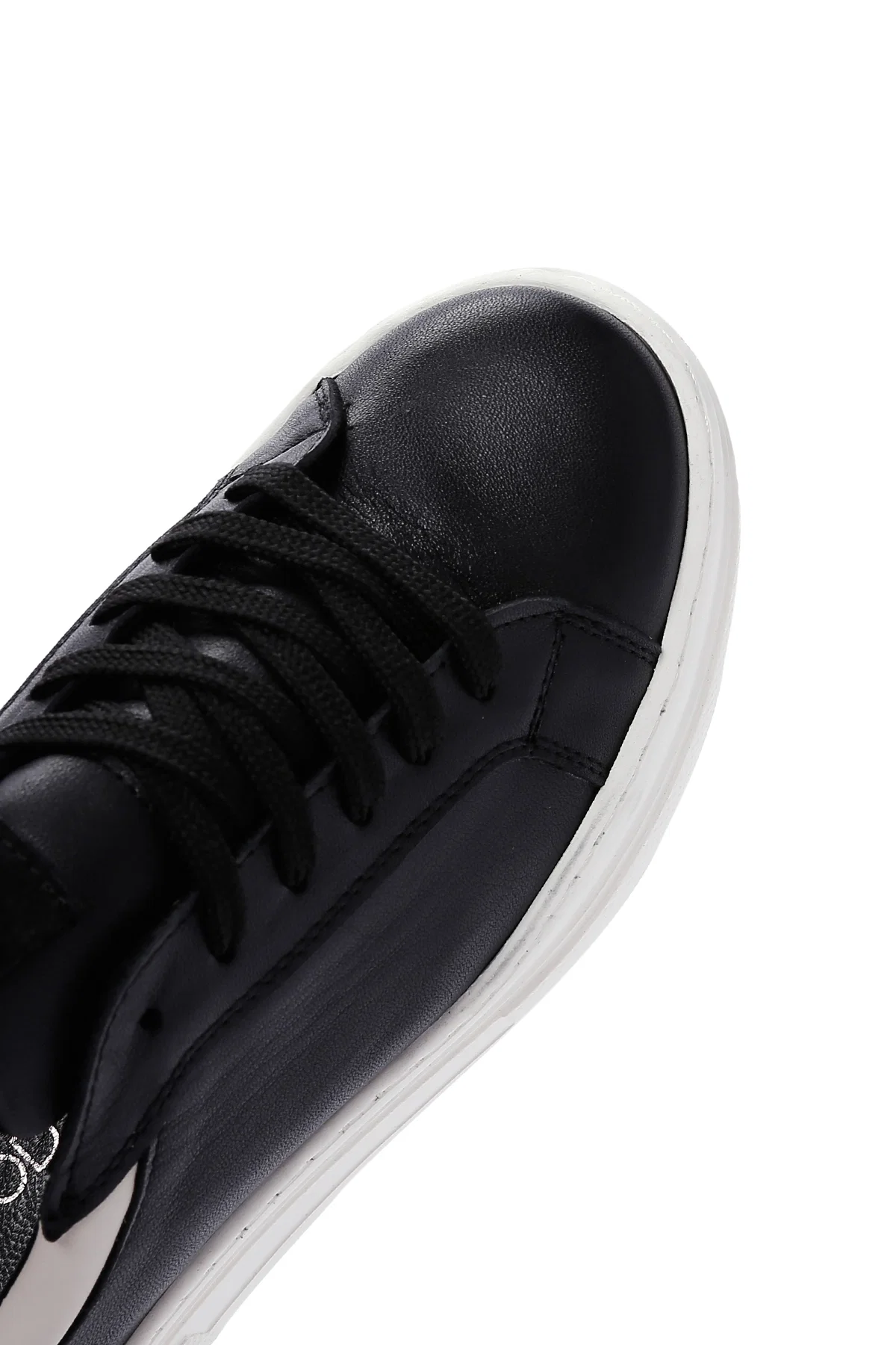 Kadın Siyah Bağcıklı Yüksek Taban Deri Sneaker - Image 9