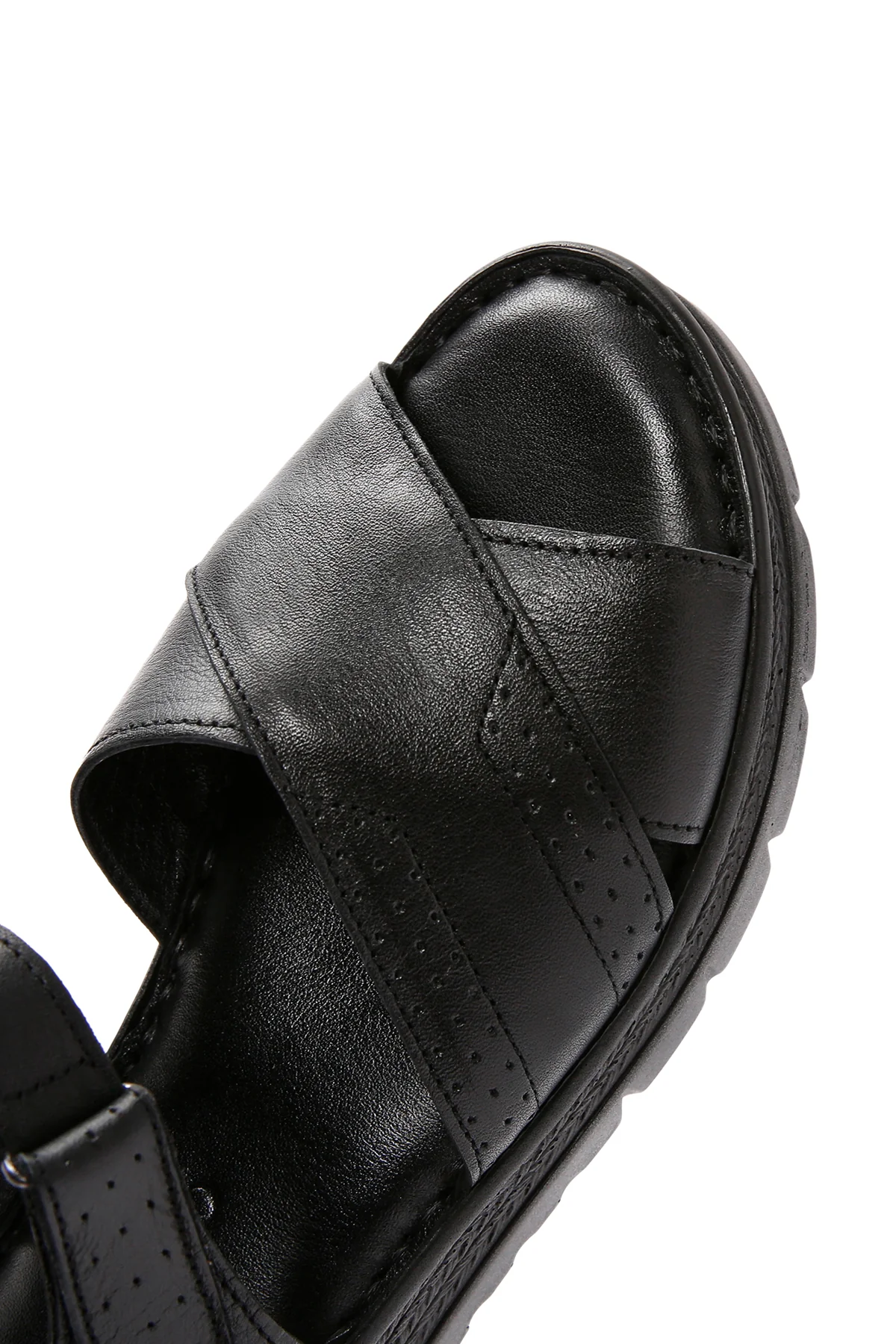 Kadın Siyah Bilekten Bantlı Deri Comfort Sandalet - Image 10