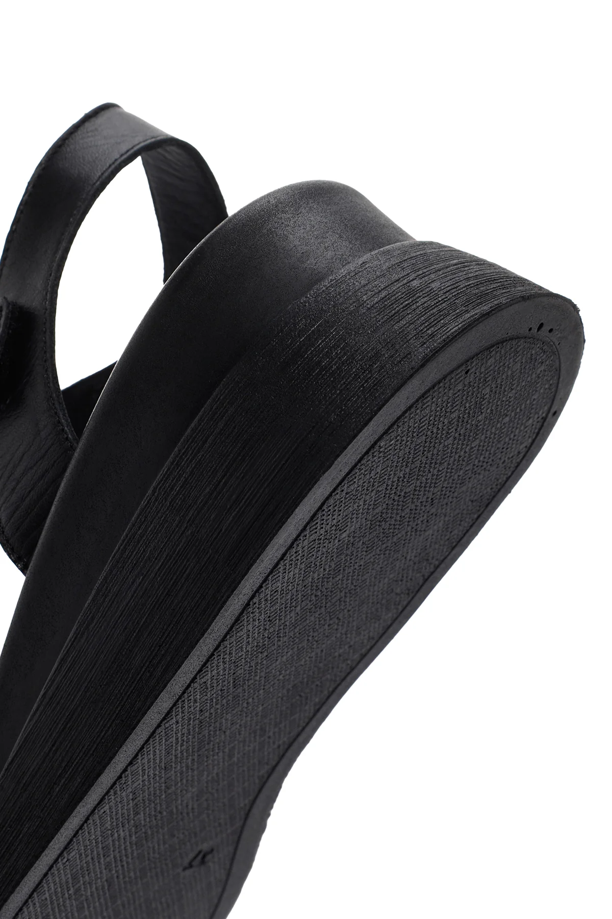 Kadın Siyah Bilekten Bantlı Deri Comfort Sandalet - Image 9