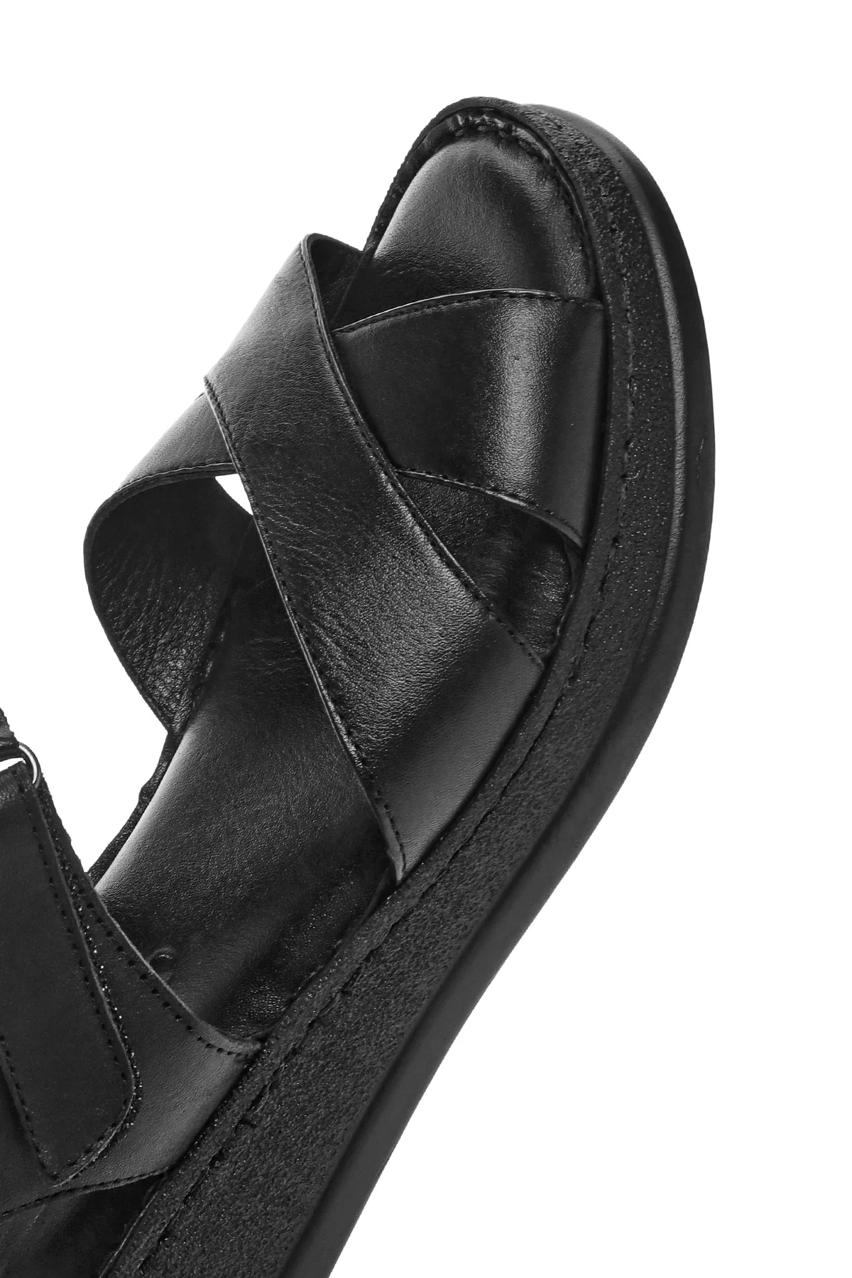 Kadın Siyah Bilekten Bantlı Kalın Tabanlı Deri Comfort Sandalet - Image 10