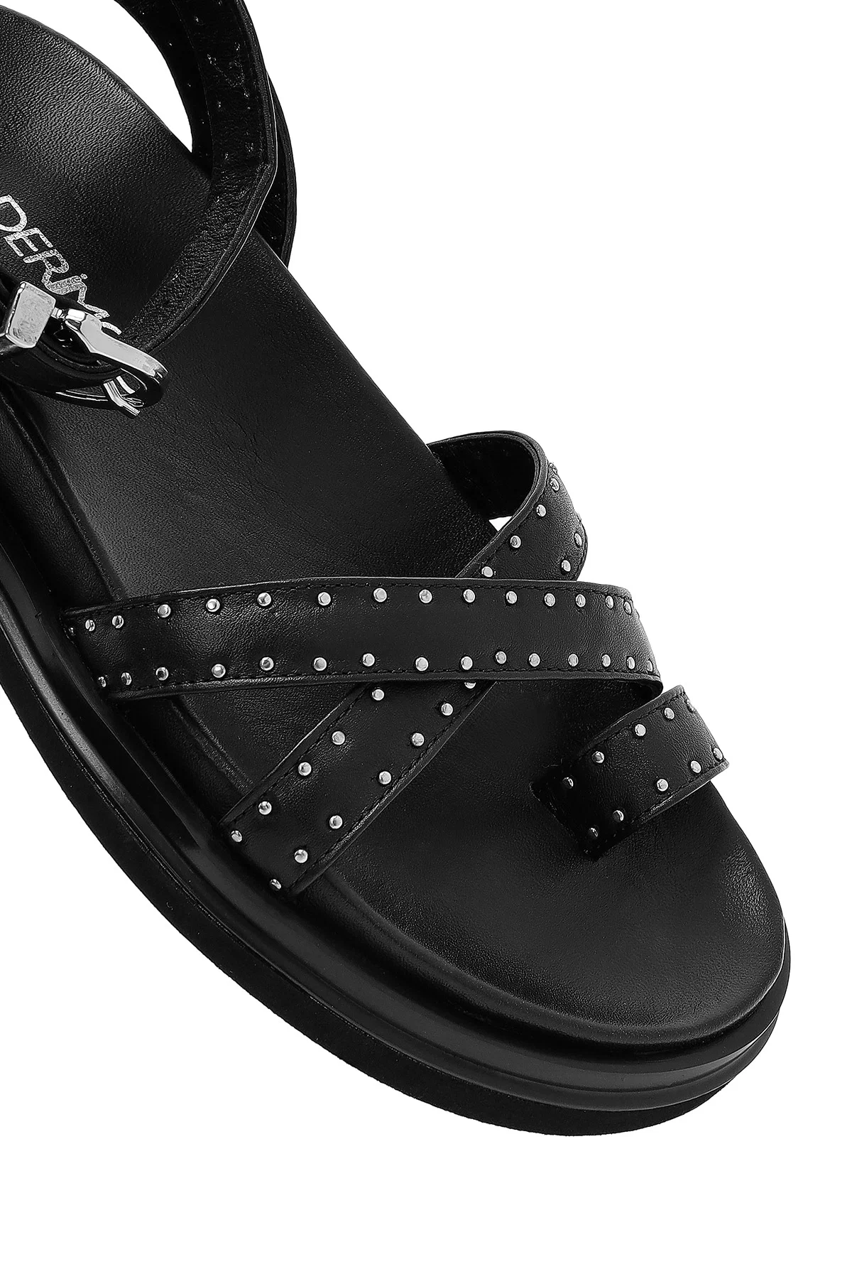 Kadın Siyah Bilekten Tokalı Metal Detaylı Deri Sandalet - Image 11