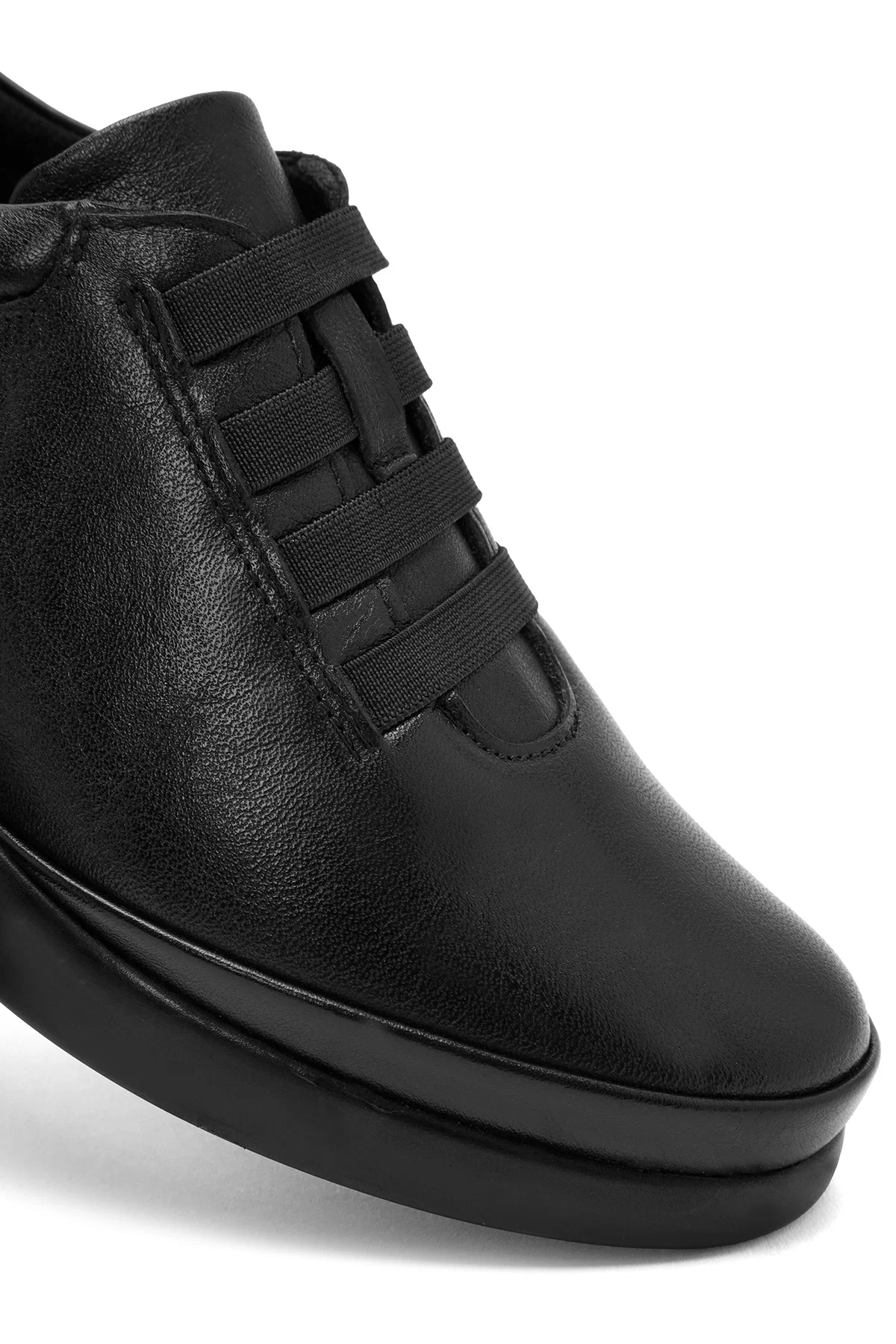 Kadın Siyah Deri Comfort Ayakkabı - Image 11