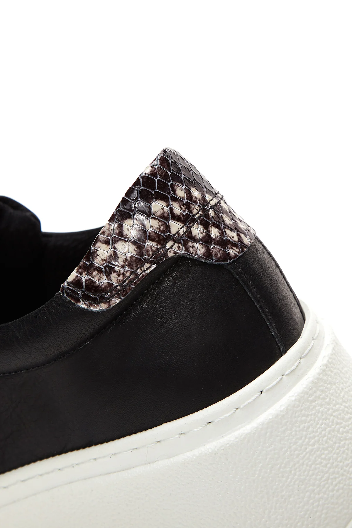 Kadın Siyah Deri Kalın Tabanlı Sneaker - Image 7