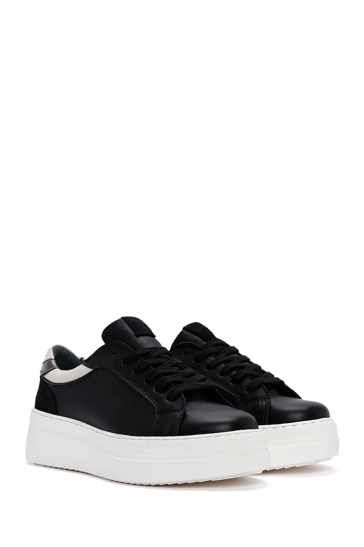 Kadın Siyah Deri Kalın Tabanlı Sneaker - Image 3