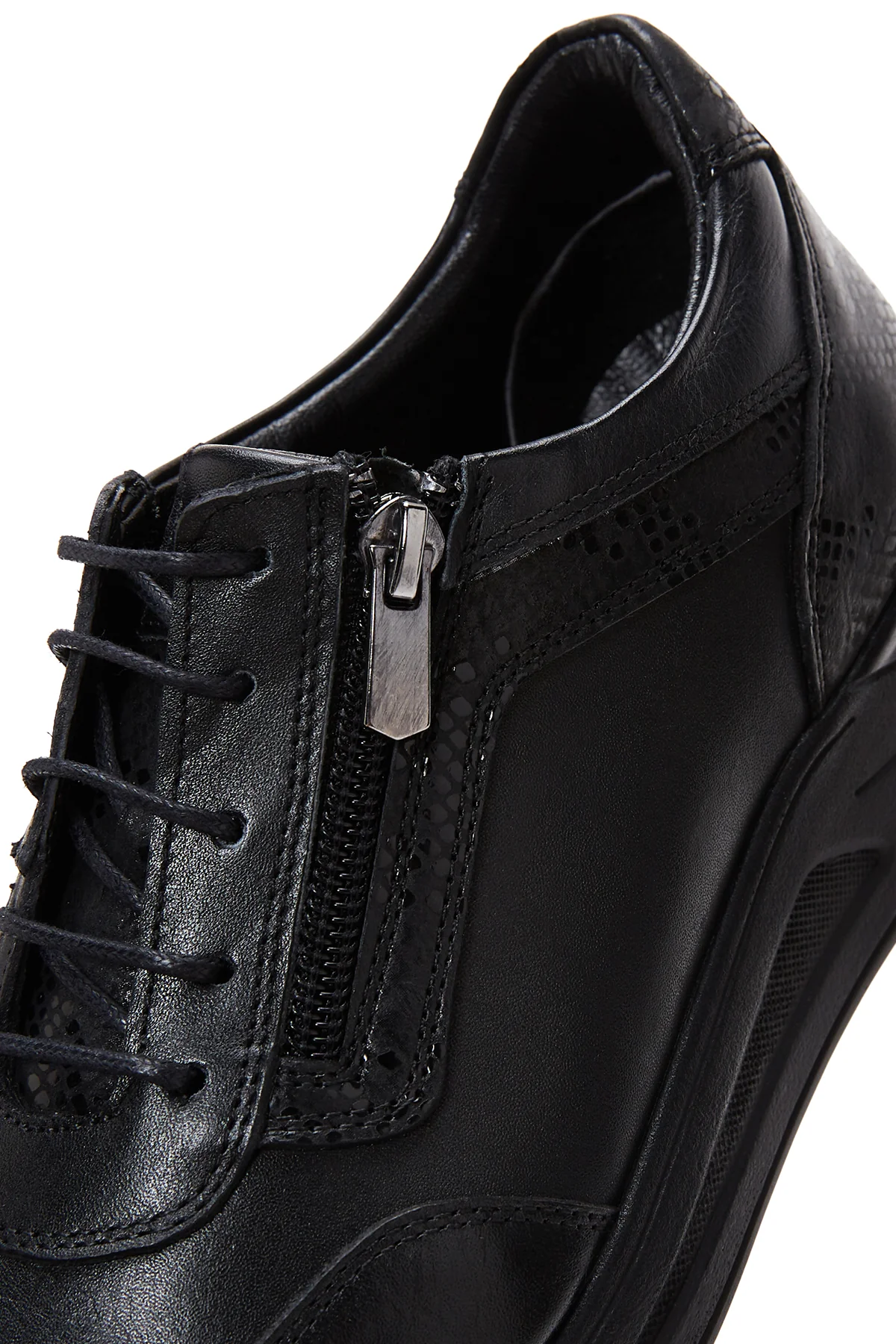 Kadın Siyah Deri Kalın Tabanlı Sneaker - Image 7