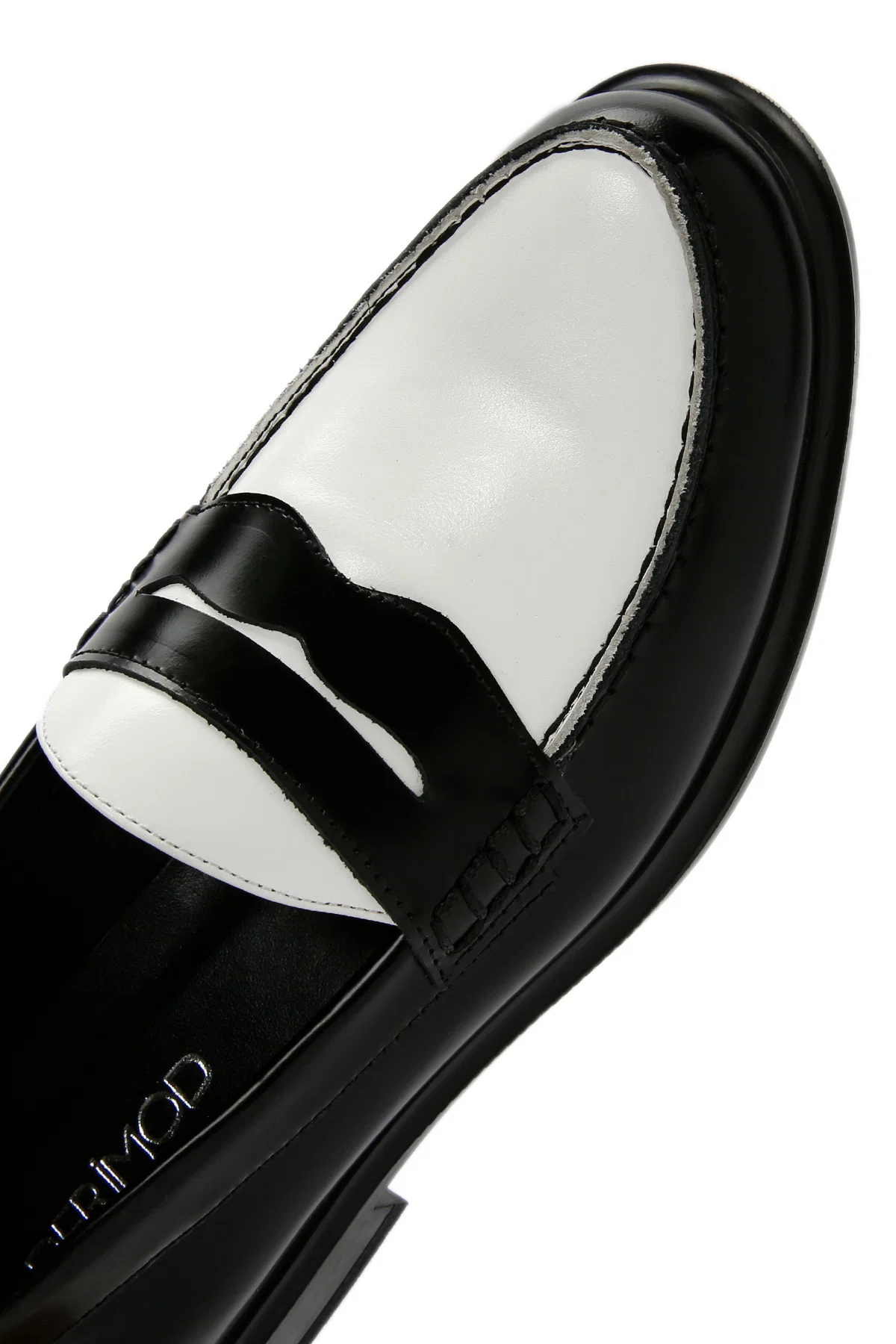 Kadın Siyah Deri Maskülen Loafer - Image 10