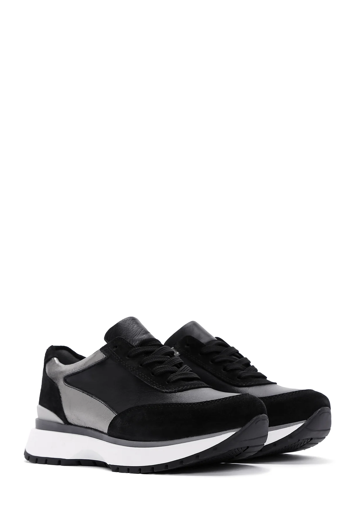 Kadın Siyah Deri Süet Detaylı Sneaker - Image 3