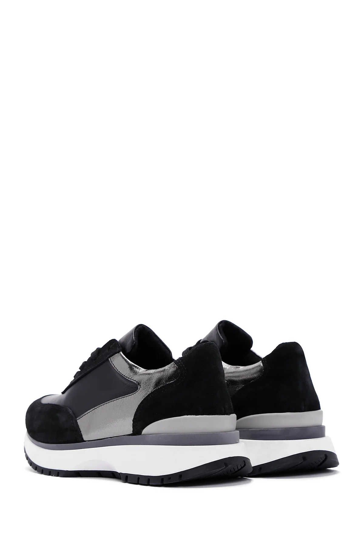 Kadın Siyah Deri Süet Detaylı Sneaker - Image 5