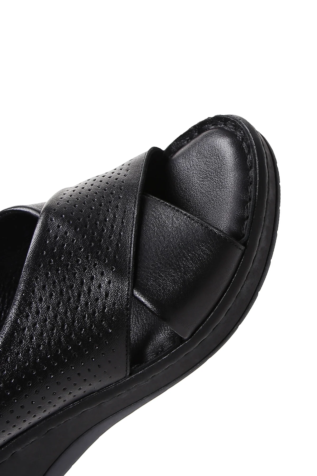 Kadın Siyah Dolgu Topuklu Bilekten Bantlı Deri Comfort Sandalet - Image 9