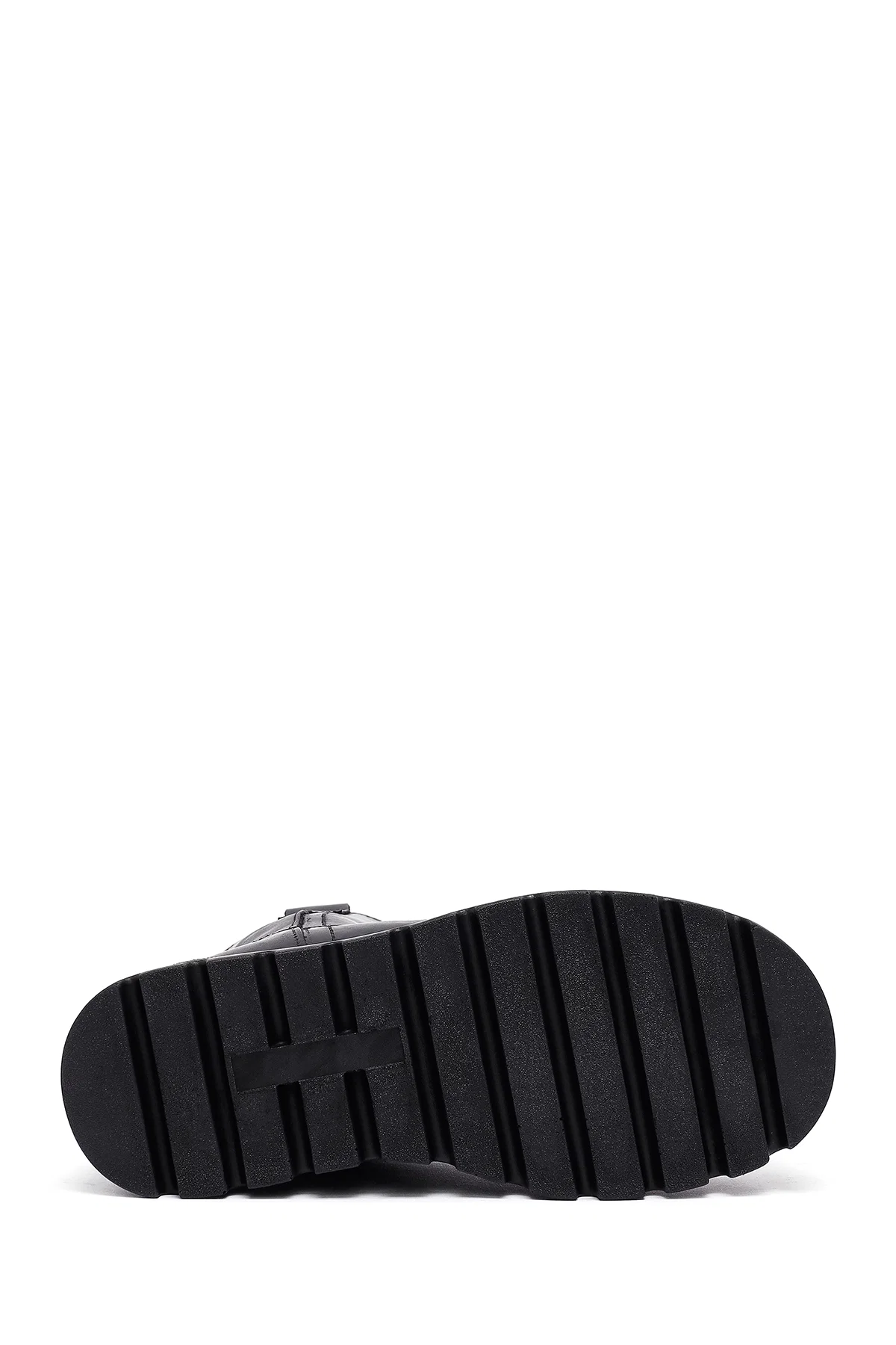 Kadın Siyah Fermuarlı Kalın Tabanlı Deri Bot - Image 6