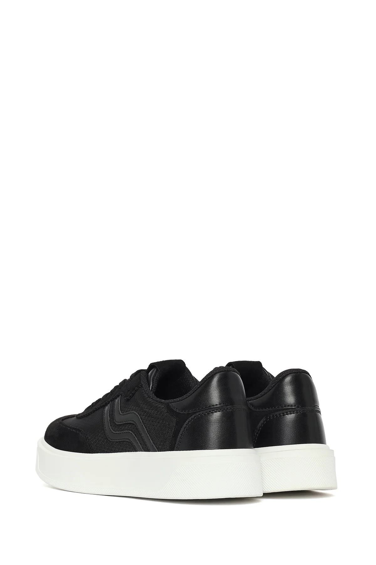 Kadın Siyah Kalın Tabanlı Bağcıklı Sneaker - Image 6