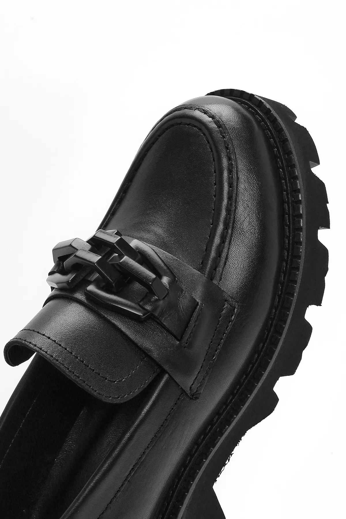 Kadın Siyah Kalın Tabanlı Deri Maskülen Loafer - Image 8