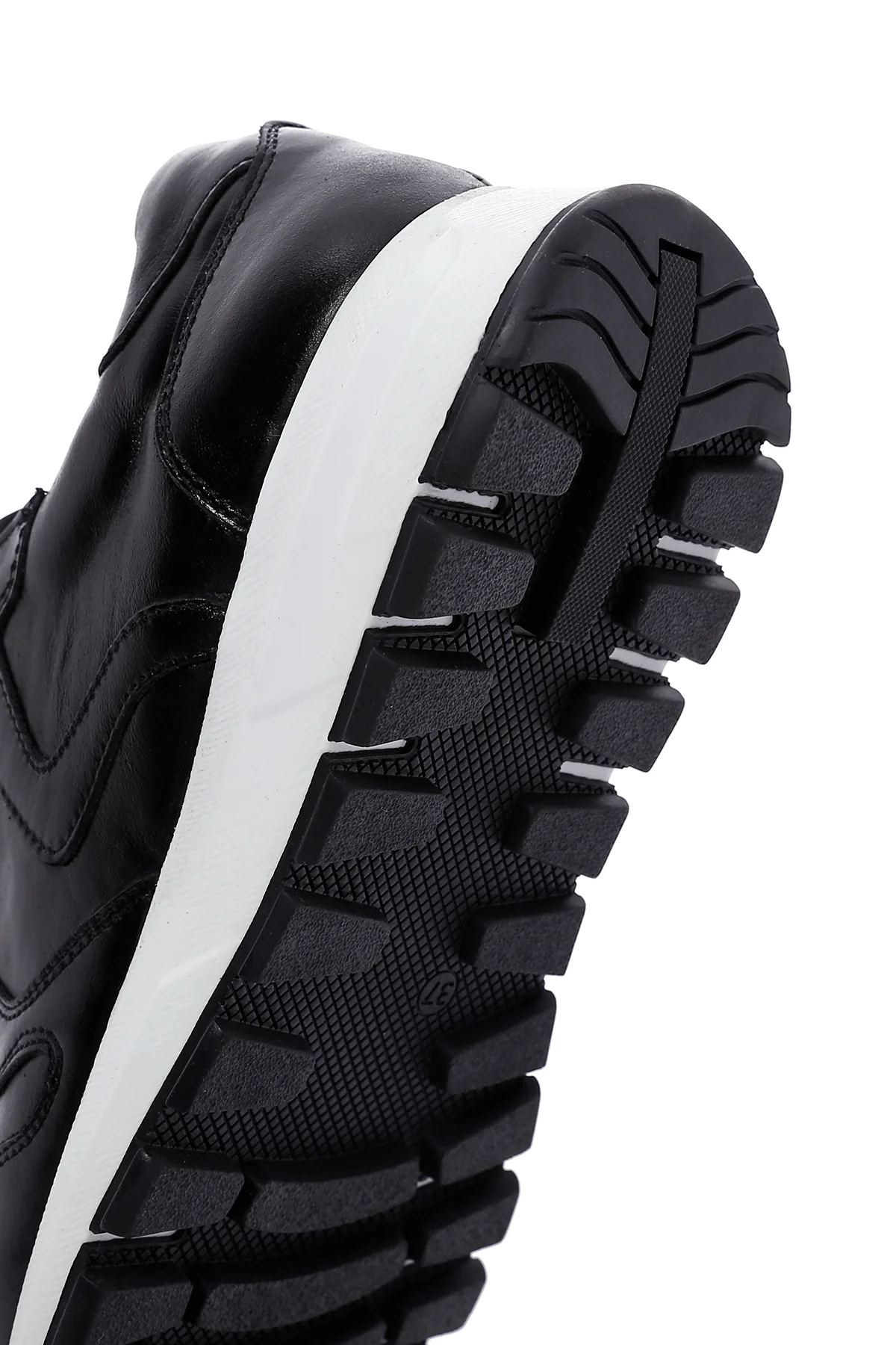 Kadın Siyah Kalın Tabanlı Deri Sneaker - Image 7
