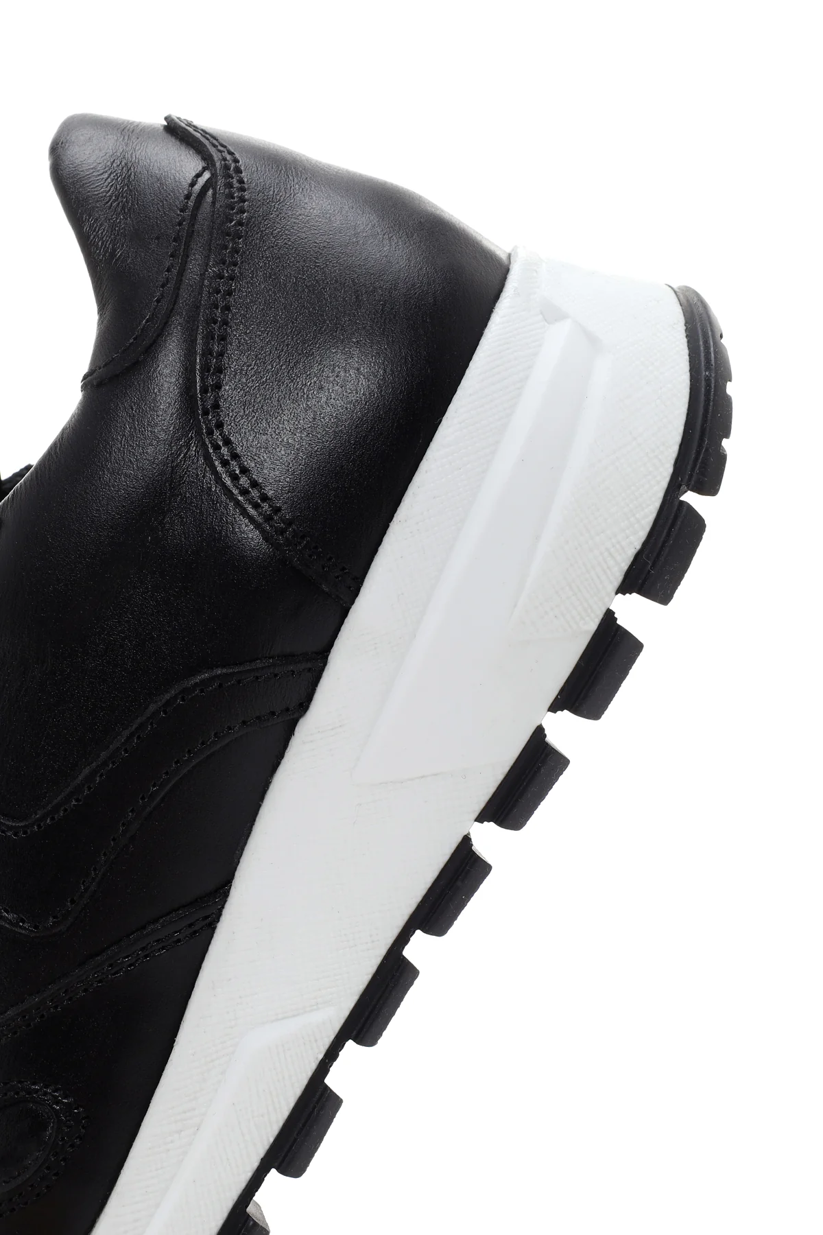 Kadın Siyah Kalın Tabanlı Deri Sneaker - Image 7