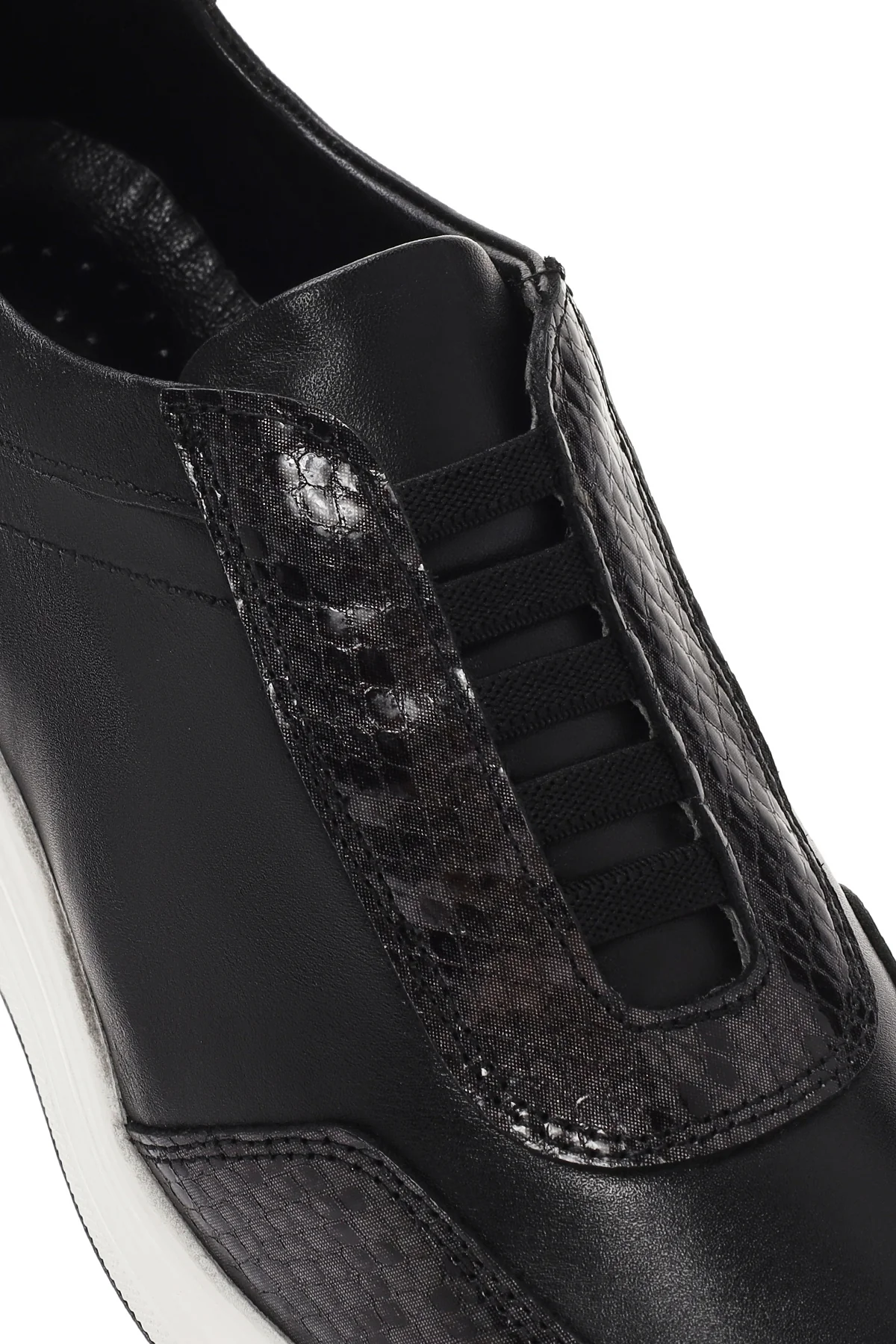Kadın Siyah Kalın Tabanlı Deri Sneaker - Image 9