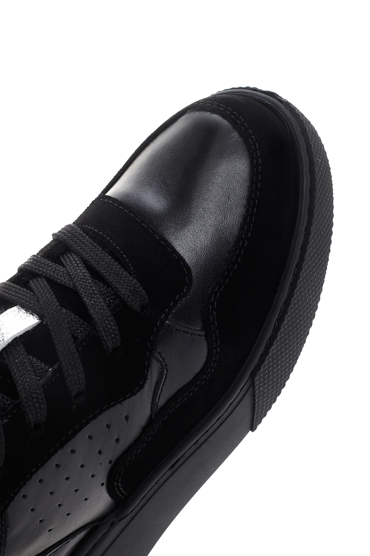 Kadın Siyah Kalın Tabanlı Kürklü Deri Sneaker - Image 9