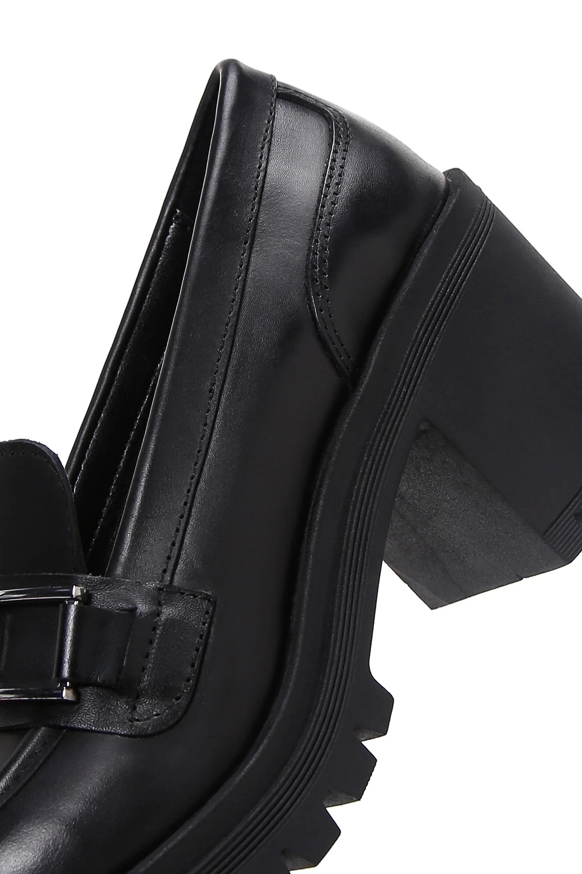 Kadın Siyah Kalın Topuklu Deri Maskülen Loafer - Image 8