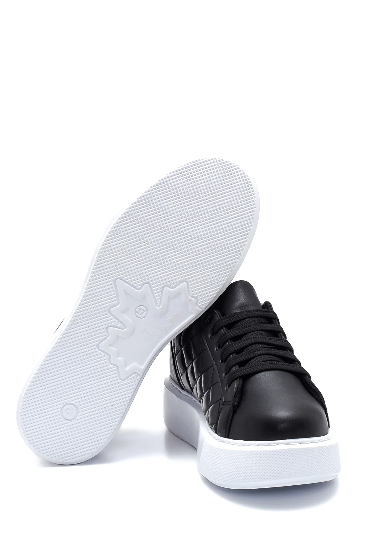 Kadın Siyah Kapitone Kalın Tabanlı Kapitone Sneaker - Image 4