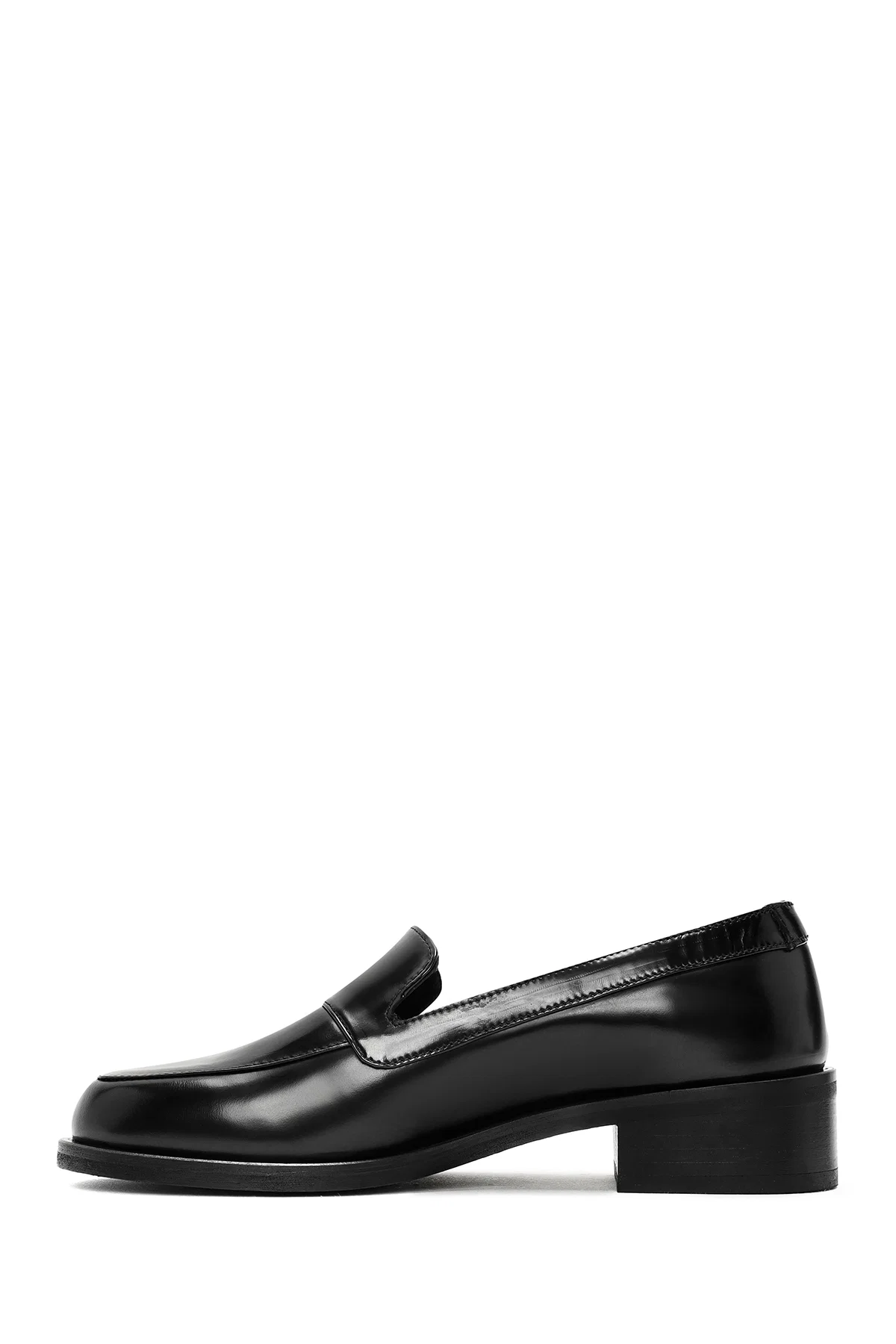 Kadın Siyah Klasik Deri Loafer - Image 2