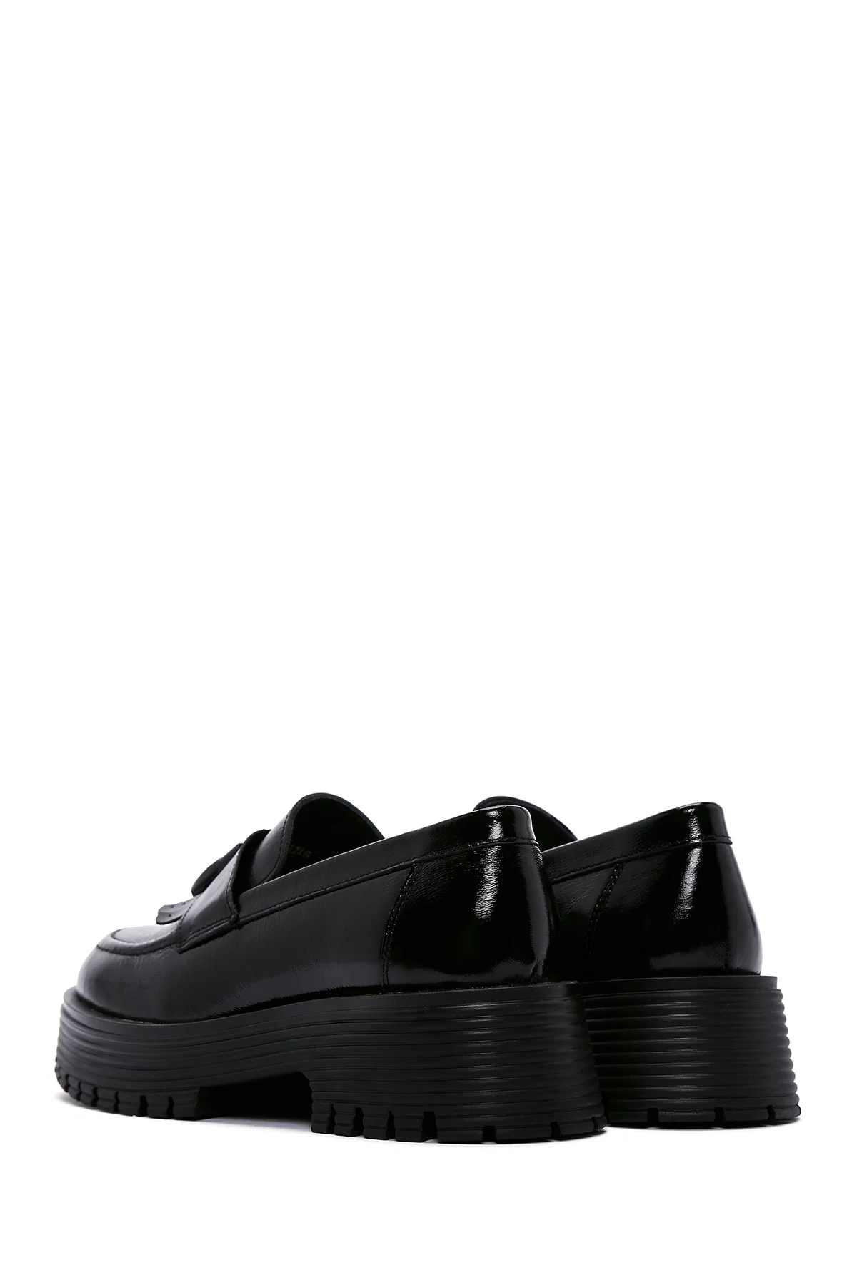 Kadın Siyah Püskül Detaylı Deri Maskülen Loafer - Image 5