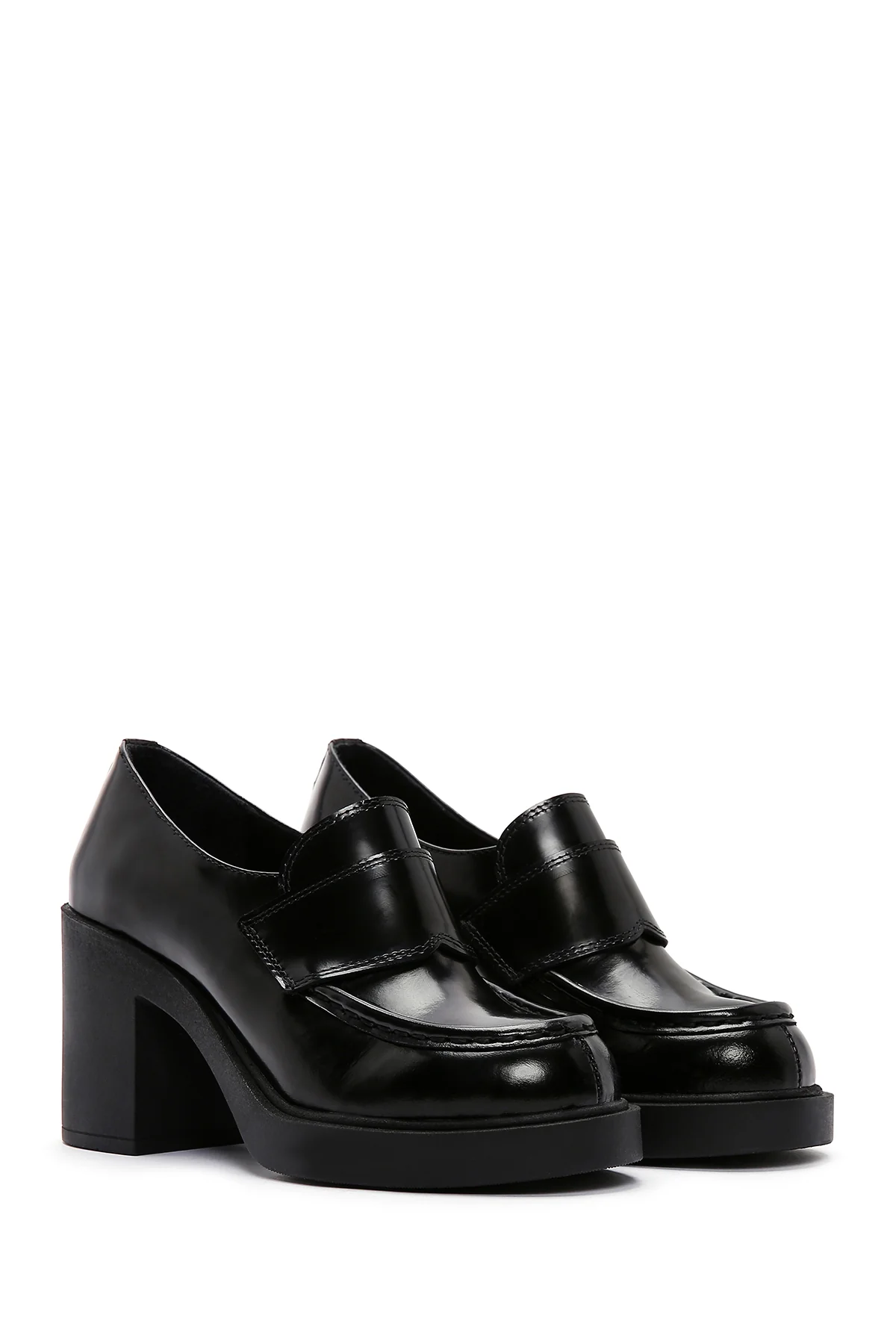 Kadın Siyah Rugan Deri Topuklu Loafer - Image 4
