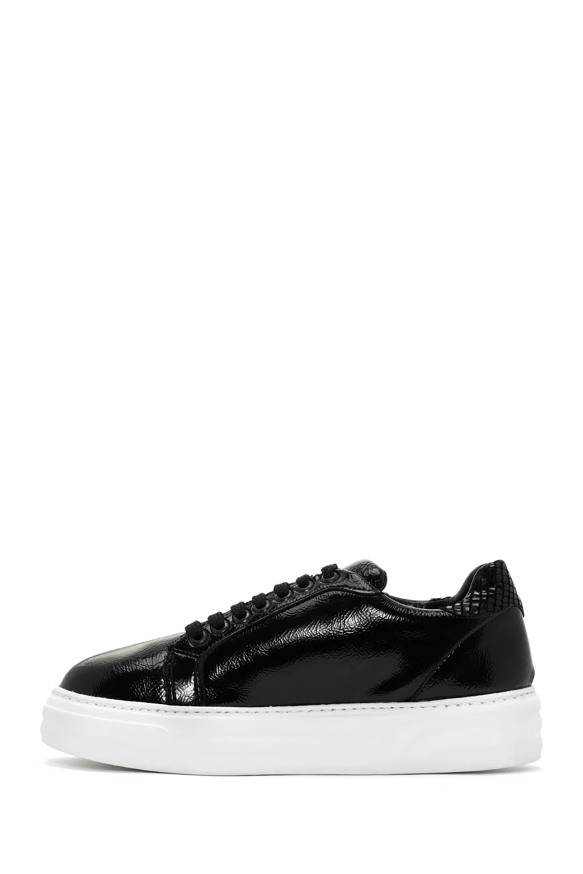 Kadın Siyah Rugan Kalın Tabanlı Sneaker - Image 2