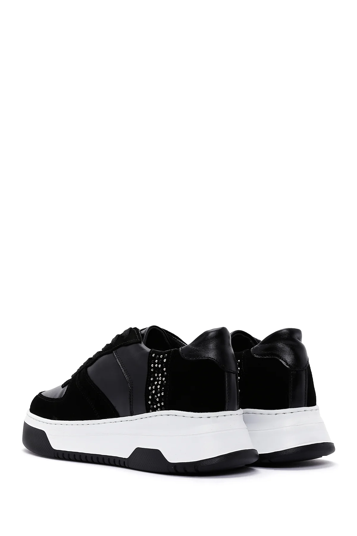 Kadın Siyah Süet Deri Sneaker - Image 5